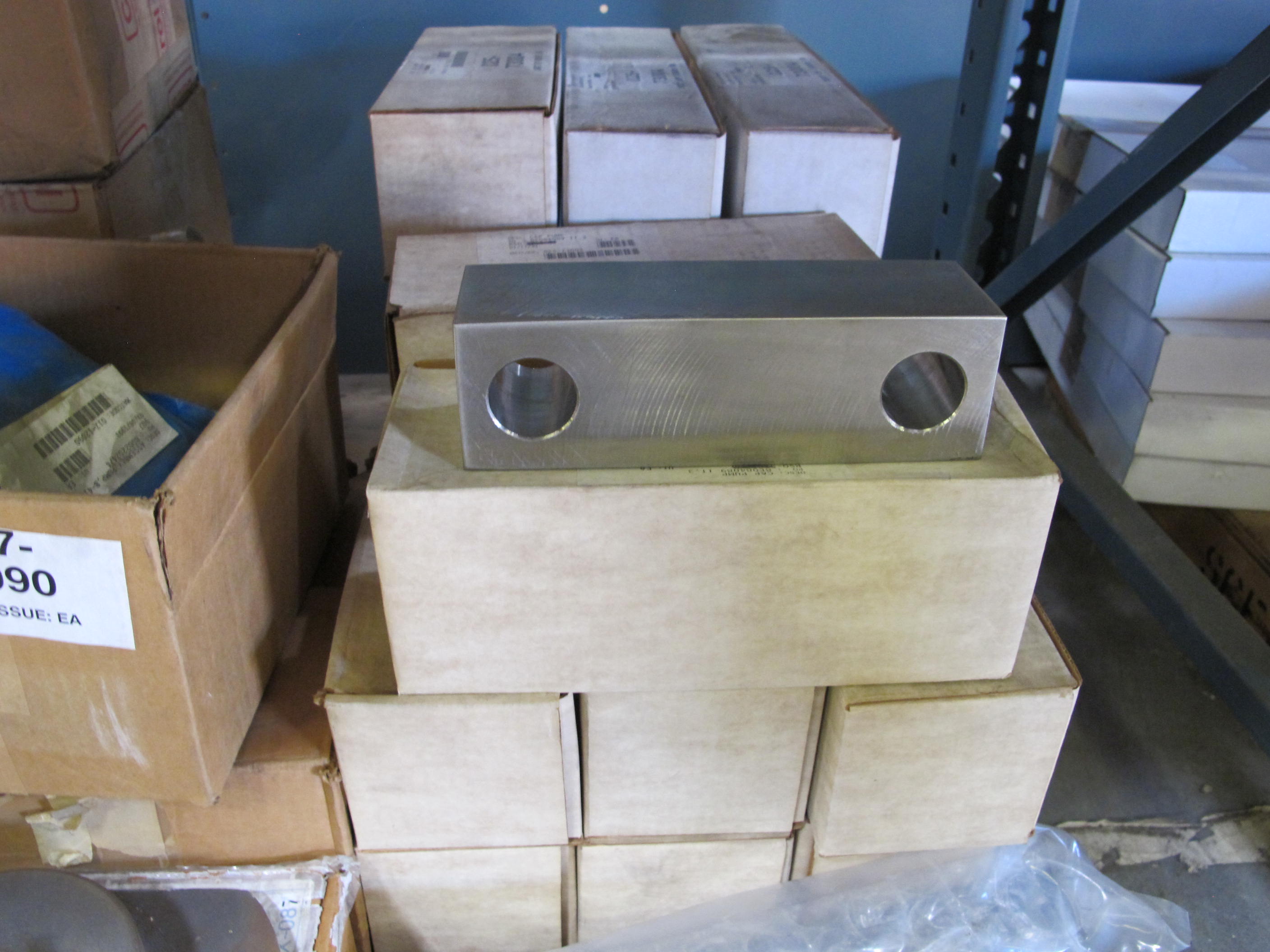 LOT TO INCLUDE: (20) CAPS, PUMP KIND, SS MATERIAL, ASME SA479 OR SA-240 GRADE 304 SPECIFICATION, (3) REGULATORS, PRESSURE TYPE, 300 PSIG MAX INLET PRESSURE, 2-6 PSIG OUTLET PRESSURE, 1" SOCKET WELD CONNECTION. 316 SS BODY, (3) ASSEMBLIES, PUMP TYPE, B-411 SERIES 3000 MODEL NO, BPS NEUTRALIZATION SUMP APPLICATION, UPPER BEARING HOUSING KIND, SINGLE STAGE(S), THRUST BEARING. LOADING & HANDLING FEE $15-4164